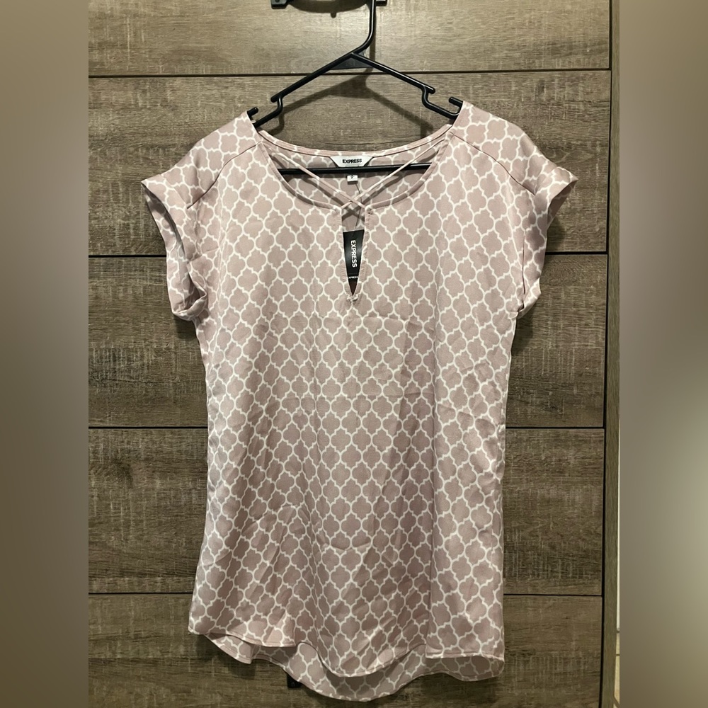 Express Pink Chevron Blouse S Small NWT